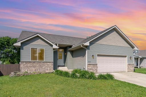414 Bremen Pass, Waverly, MN 55390