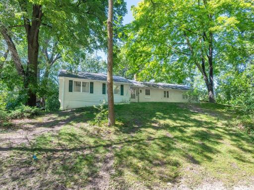6600 Mohawk Trail, Edina, MN 55439