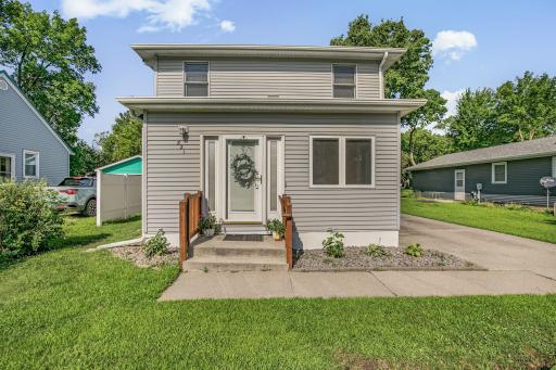 821 N Holcombe Avenue, Litchfield, MN 55355