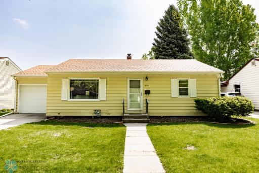 1633 1st Street N, Fargo, ND 58102