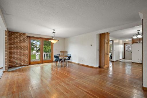18121 N Diamond Lake Road, Dayton, MN 55327