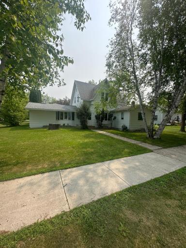 Photo for 406 Roberts Avenue NE, Warroad, MN 56763 - Listing #6731380 0480A3B2-B631-4E0A-AD40-EA11DF195EA7.jpeg