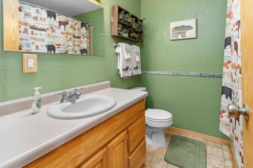 1094VoyagerStreet_StCloud_Interior_15.JPG