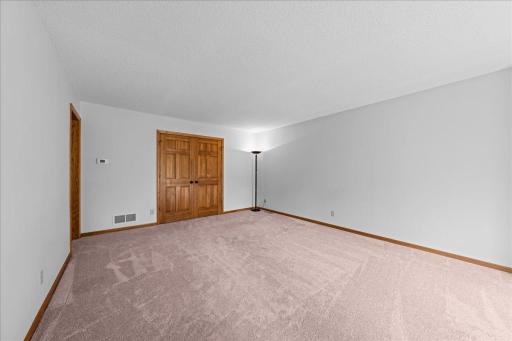 12065 Gantry Lane, Saint Paul, MN 55124