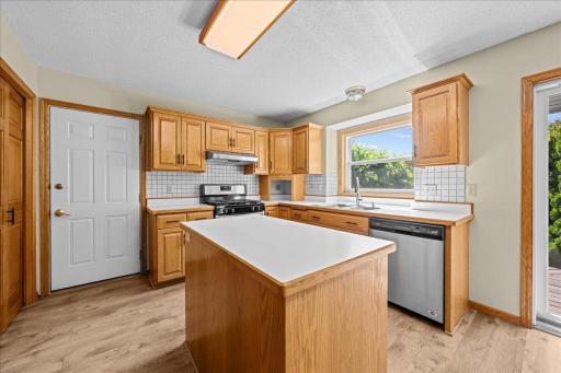 12065 Gantry Lane, Saint Paul, MN 55124