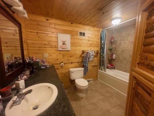 806 Central Avenue N, Park Rapids, MN 56470