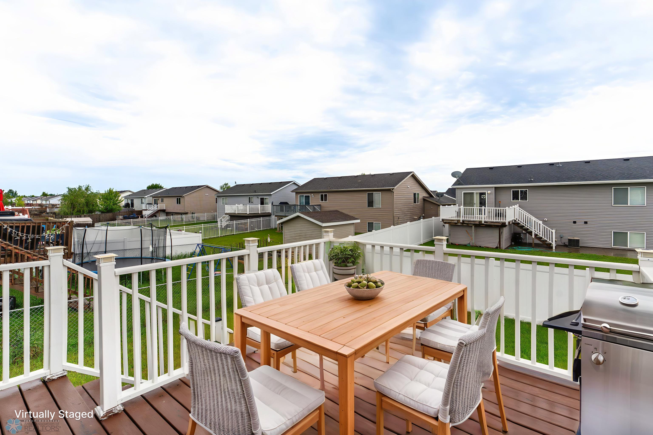 Grilling, Hosting and Relaxing on the deck