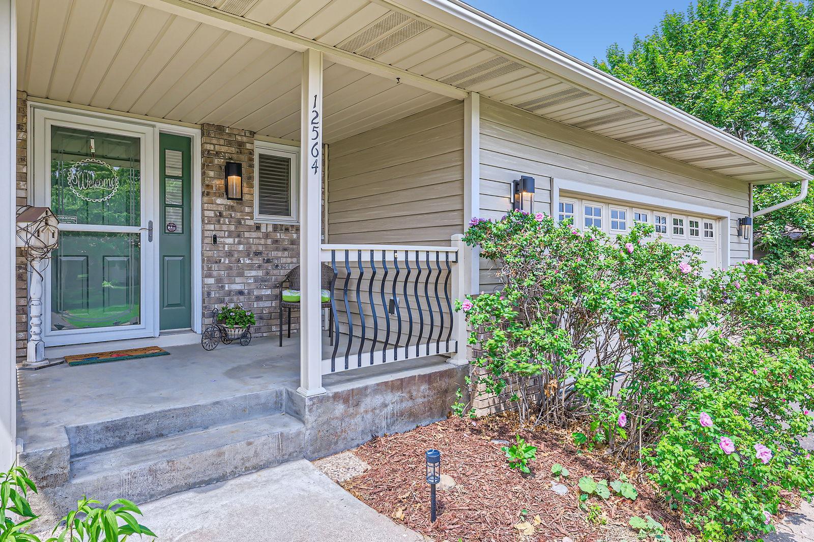 12564 Isanti St NE - Web Quality - 006 - 04 Exterior Front Entry.jpg