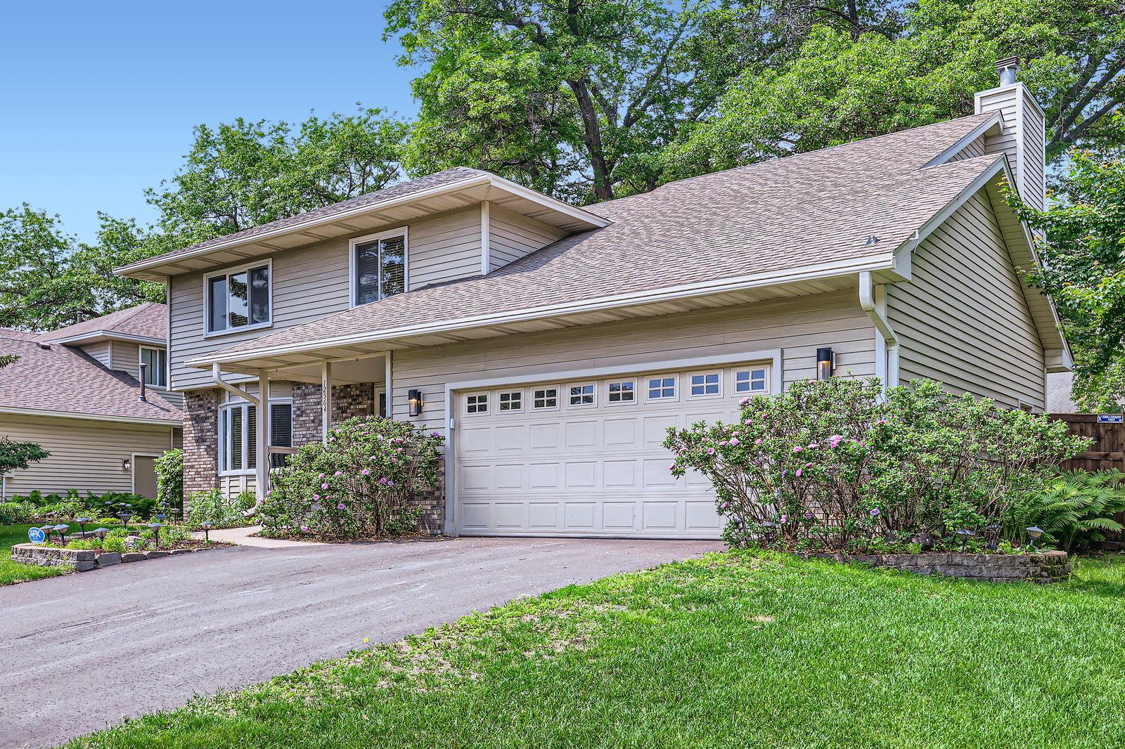 12564 Isanti St NE - Web Quality - 004 - 03 Exterior Front-Edit.jpg