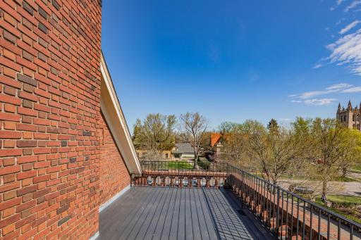 818 Summit Avenue, Saint Paul, MN 55105