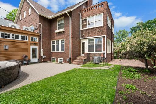818 Summit Avenue, Saint Paul, MN 55105