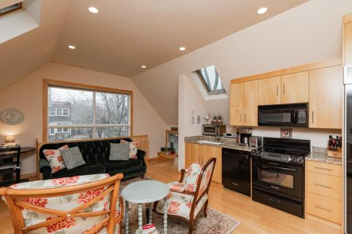 818 Summit Avenue, Saint Paul, MN 55105