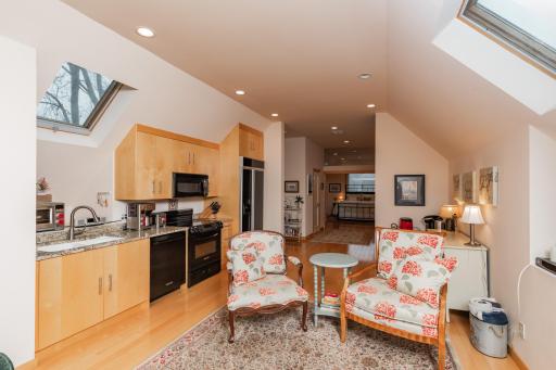 818 Summit Avenue, Saint Paul, MN 55105