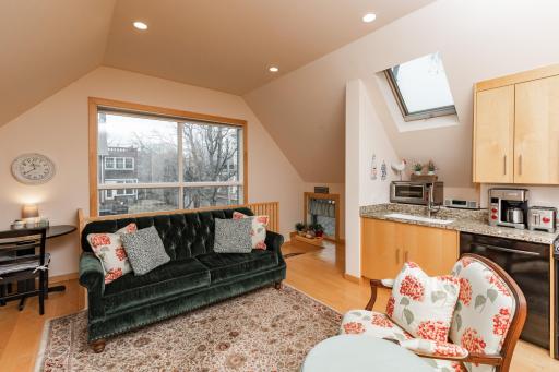 818 Summit Avenue, Saint Paul, MN 55105