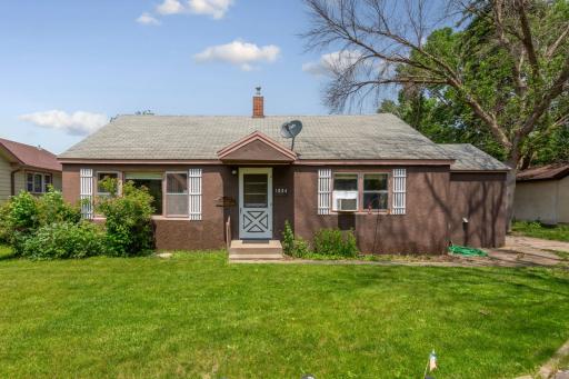 1034 8th Street NW, Faribault, MN 55021