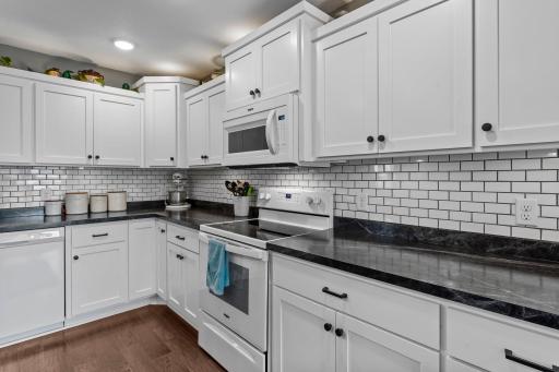 4406 409th Avenue NW, Braham, MN 55006