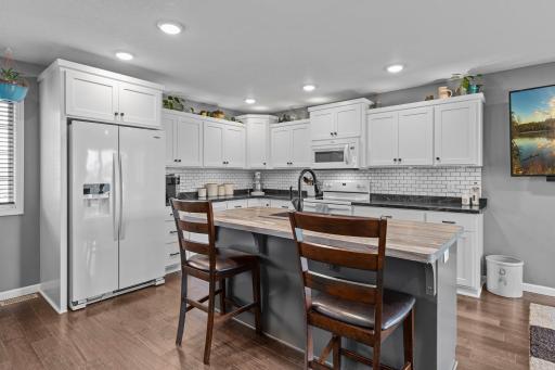 4406 409th Avenue NW, Braham, MN 55006