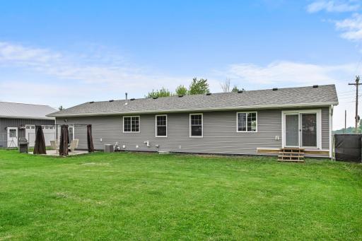 4406 409th Avenue NW, Braham, MN 55006