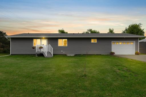 4406 409th Avenue NW, Braham, MN 55006