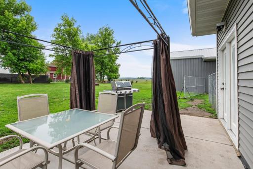 4406 409th Avenue NW, Braham, MN 55006