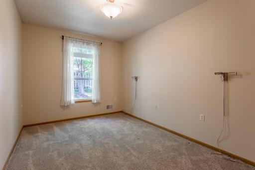 2230 Lower Afton Road E, Saint Paul, MN 55119