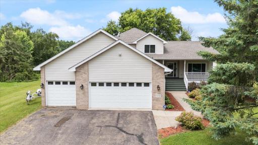 9408 Jennifer Court, Chisago City, MN 55013