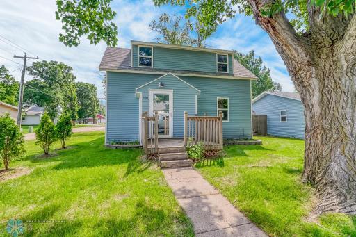 131 3 Avenue S, Kindred, ND 58051