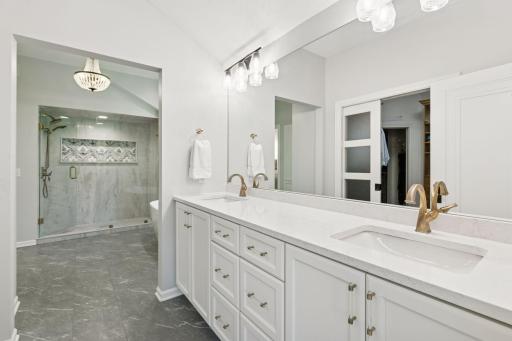 9320 Abigail Court, Inver Grove Heights, MN 55077