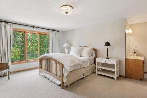 9320 Abigail Court, Inver Grove Heights, MN 55077
