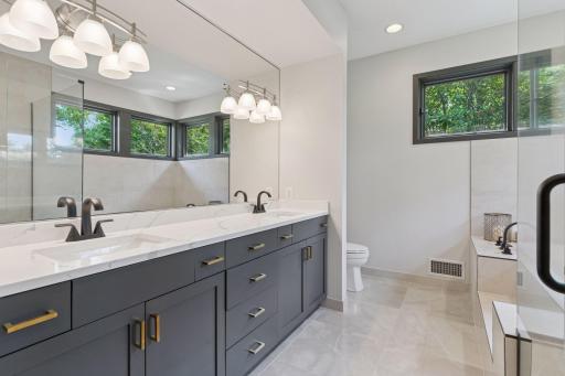 3850 Lone Cedar Lane, Chaska, MN 55318