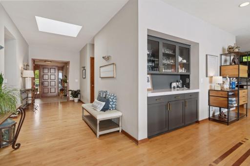 3850 Lone Cedar Lane, Chaska, MN 55318
