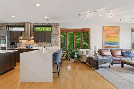 3850 Lone Cedar Lane, Chaska, MN 55318