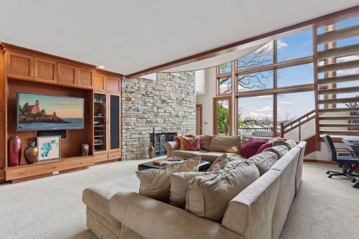 3850 Lone Cedar Lane, Chaska, MN 55318