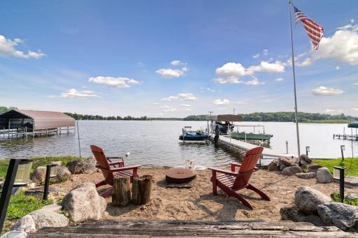 3850 Lone Cedar Lane, Chaska, MN 55318