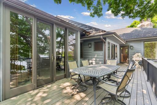 3850 Lone Cedar Lane, Chaska, MN 55318