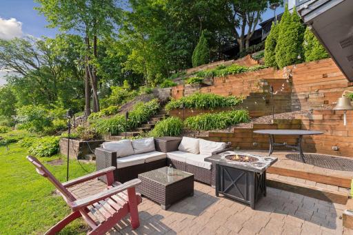 3850 Lone Cedar Lane, Chaska, MN 55318