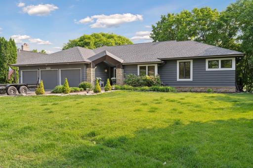 3850 Lone Cedar Lane, Chaska, MN 55318