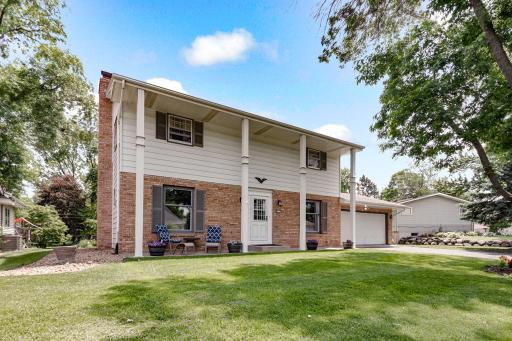 569 Driftwood Road, Saint Paul, MN 55112