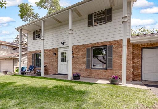 569 Driftwood Road, Saint Paul, MN 55112