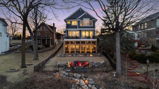 Fenced Yard, Firepit and Large Screen Porch