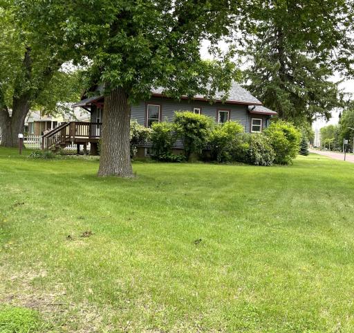 845 12th Street, Windom, MN 56101