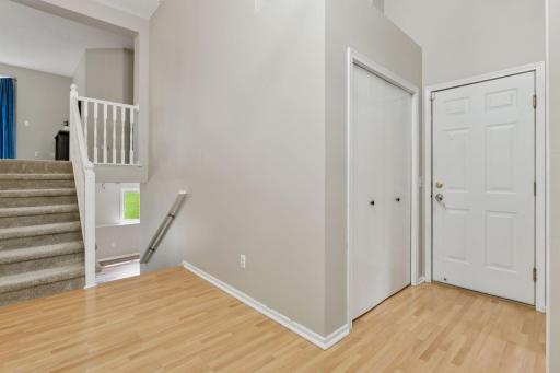 19001 Twilight Trail, Eden Prairie, MN 55346