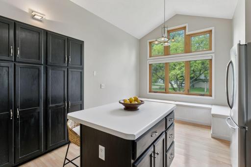 19001 Twilight Trail, Eden Prairie, MN 55346