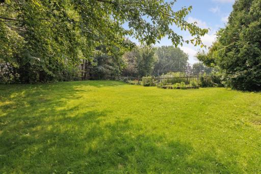 19001 Twilight Trail, Eden Prairie, MN 55346