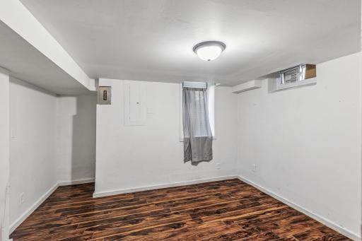 1351 3rd Street E, Saint Paul, MN 55106
