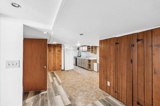1351 3rd Street E, Saint Paul, MN 55106