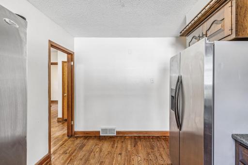 1351 3rd Street E, Saint Paul, MN 55106