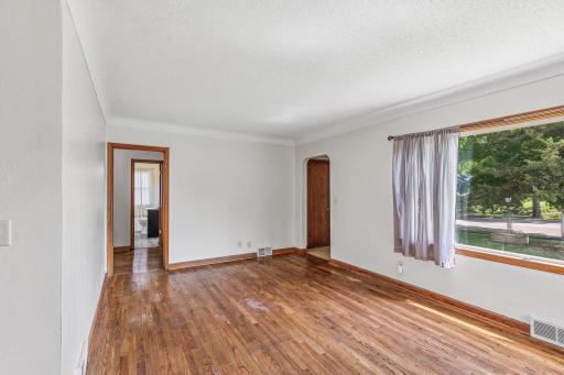 1351 3rd Street E, Saint Paul, MN 55106