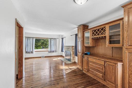 1351 3rd Street E, Saint Paul, MN 55106