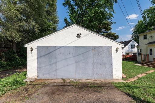 1351 3rd Street E, Saint Paul, MN 55106